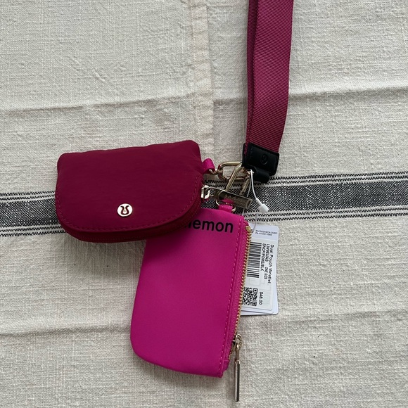Lululemon Dual Pouch Wristlet - Picture 10 of 10